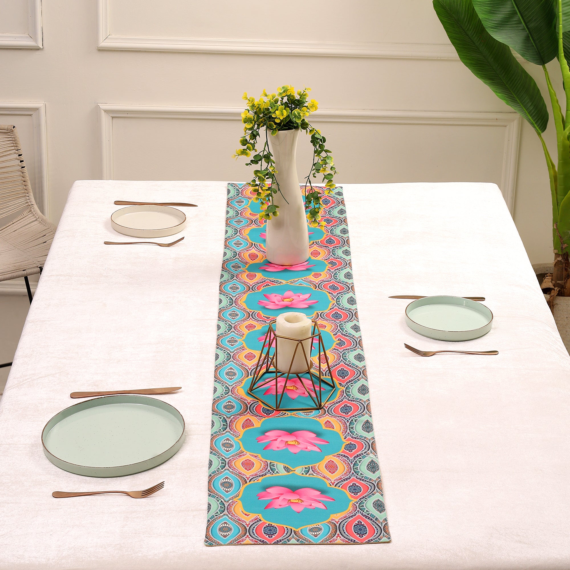 Padma Print Dining set (Runner Size: 70x12.5 inch | Mat Size: 12x18 inch Oval)